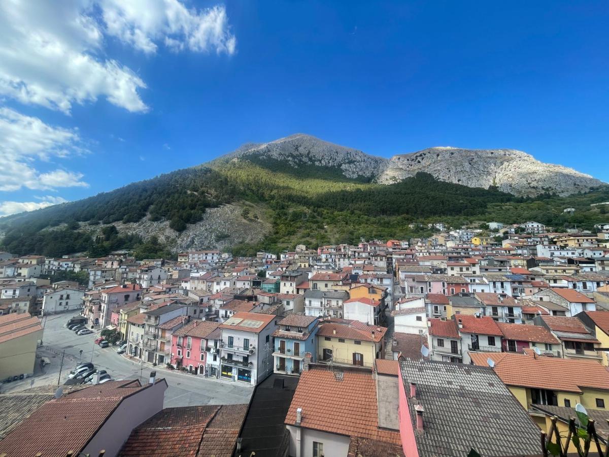 B&B Lorenzo Il Magnifico Celano Buitenkant foto
