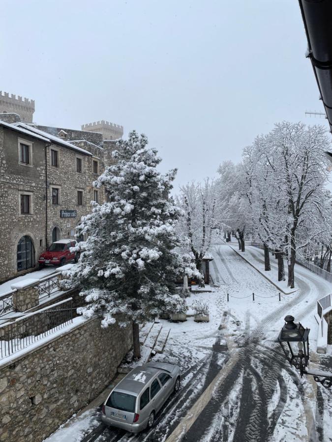 B&B Lorenzo Il Magnifico Celano Buitenkant foto